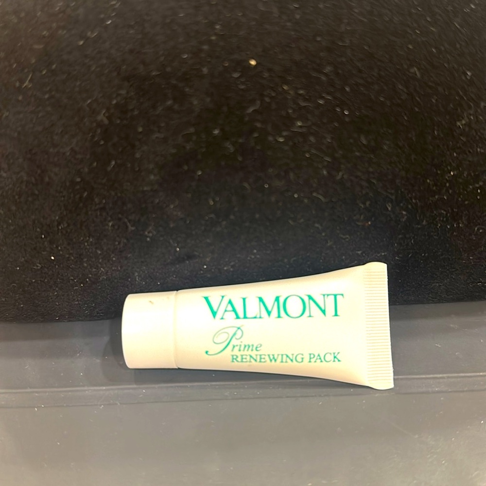 NEW🩷VALMONT PRIME RENEWING PACK FACIAL CRÈME MASK .17 OUNCES - Picture 2 of 4